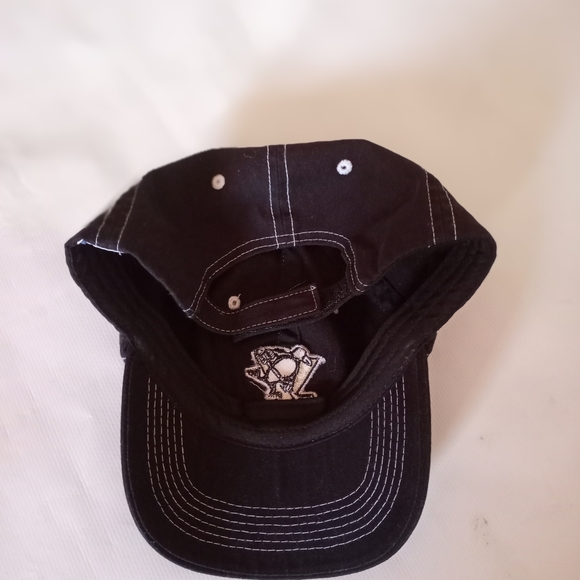 Pittsburgh Penguins Cap, - Picture 4 of 6